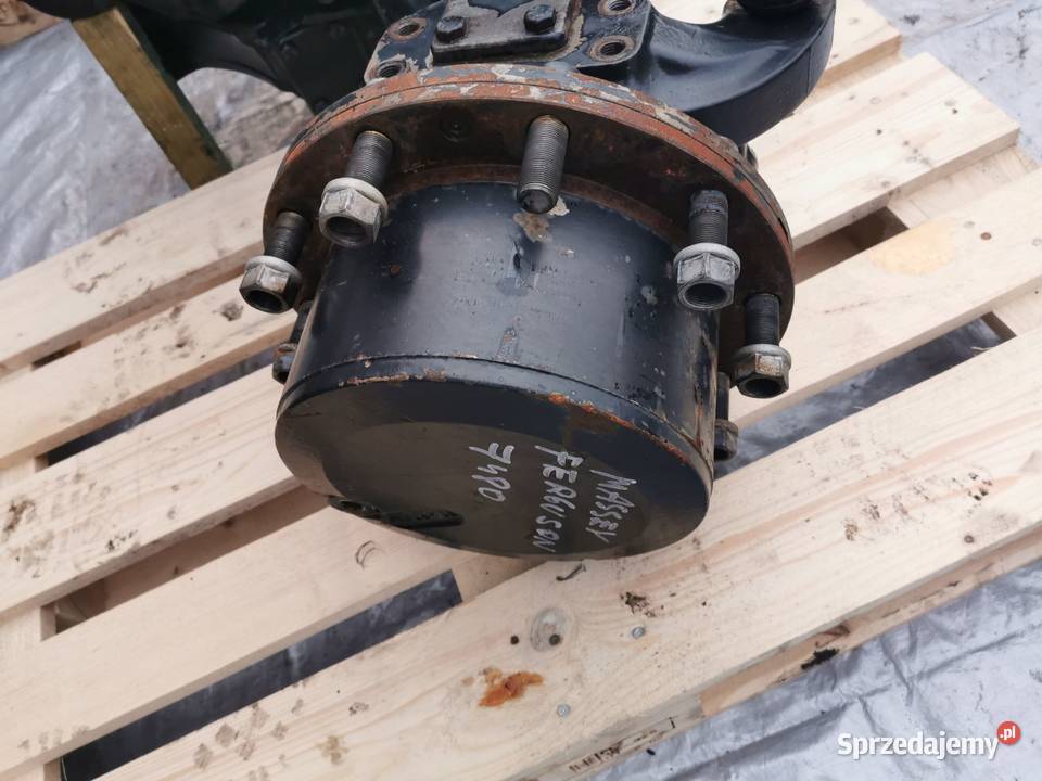 Massey Ferguson VT Zwolnica Zwrotnica lewa Dana Wilkowo sprzedam