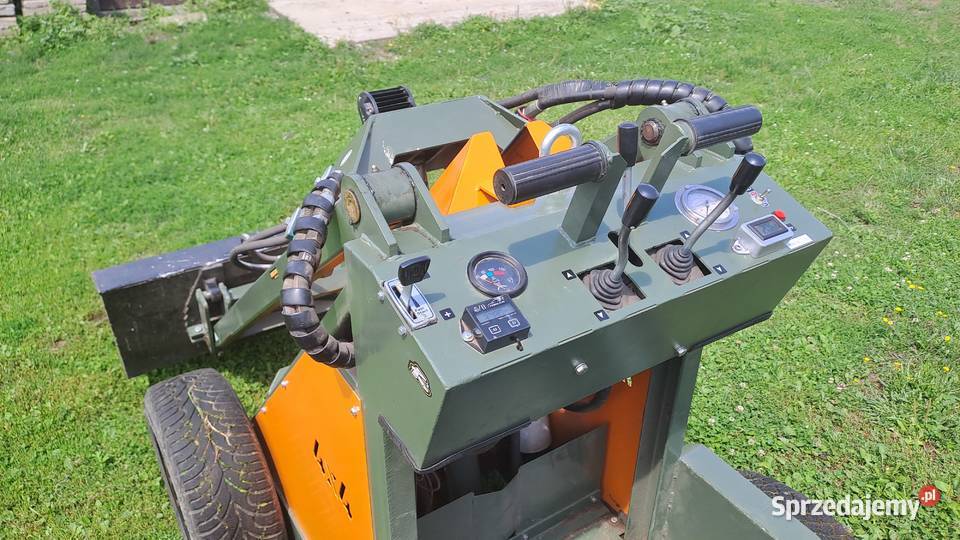 Miniładowarka kołowa 4x4 Skid Steer Ładowarka Pozostałe Abramów