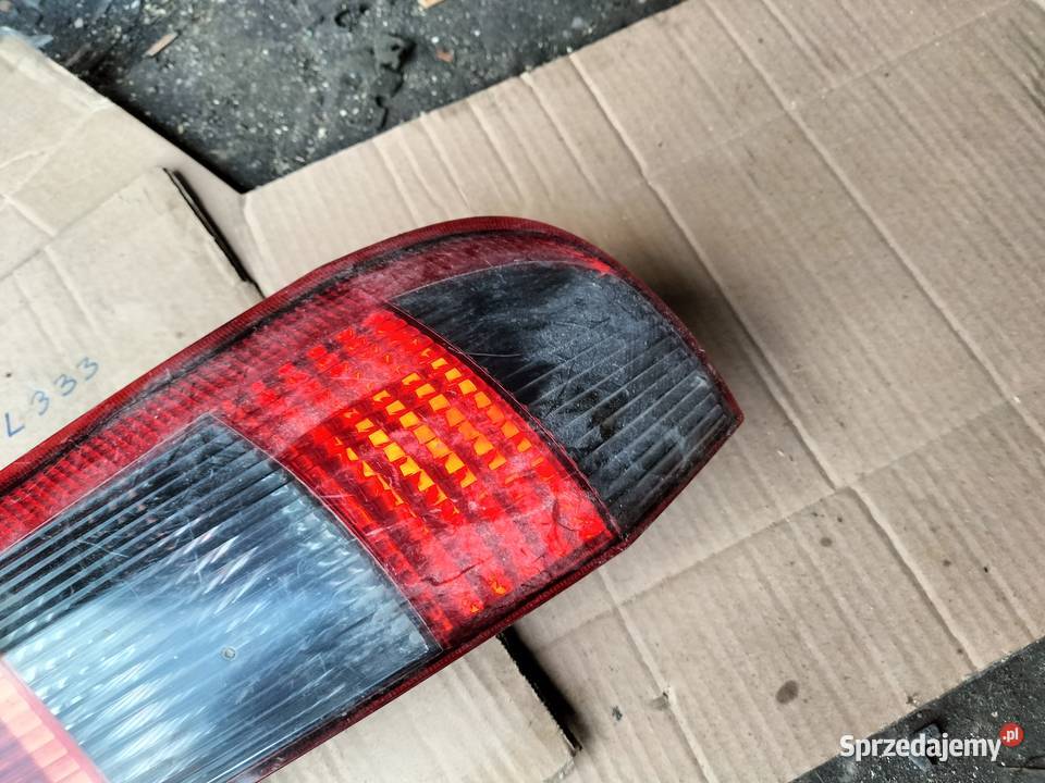 LAMPA TYŁ TYLNA PRAWA FORD FIESTA MK5 MK 5 Kamień-Kolonia