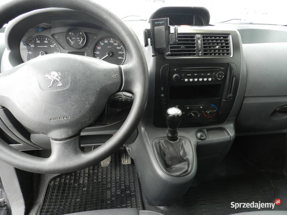 Peugeot Expert 16D Hak 3 Osoby nieuszkodzony Peugeot Olsztyn sprzedam