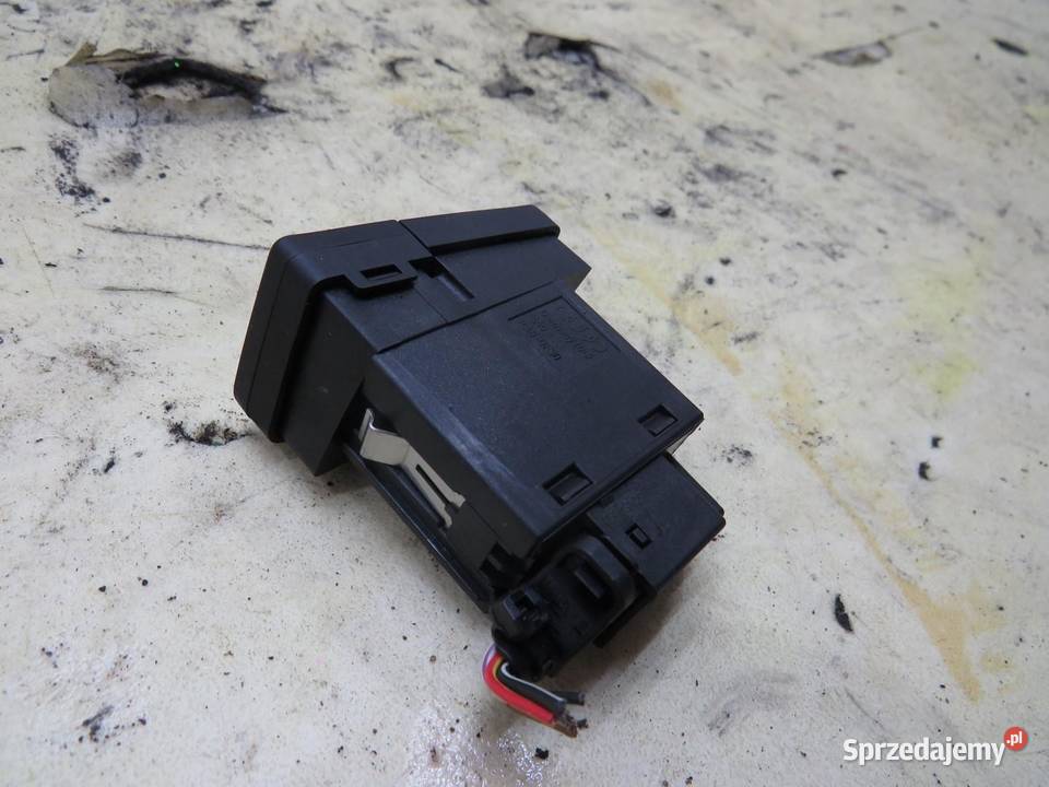 PRZEŁĄCZNIK ŚWIATEŁ AWARYJNYCH AUDI Q5 8R sprzedam