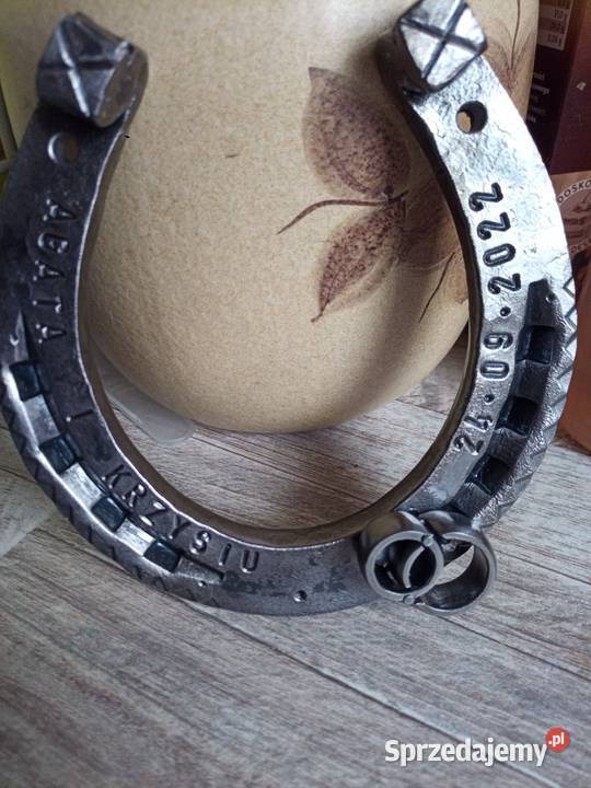 Prezent Podkowa Ślubna okolicznościowa kuta na Pozostałe usługi Nowy Sącz