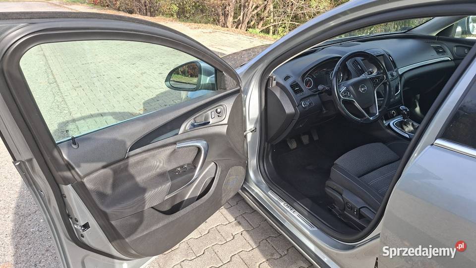 Opel Insignia 20 CDTI 170 Rok produkcji 2015 Rumia