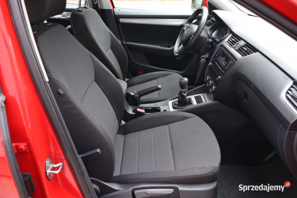 Skoda Octavia 16 TDI czerwony Octavia Zabrze