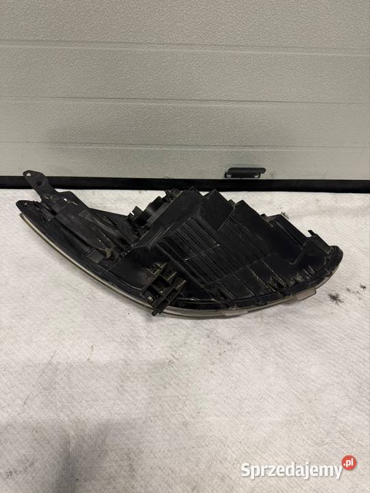 Lampa lewy przód Mazda II 0714 Jasienica