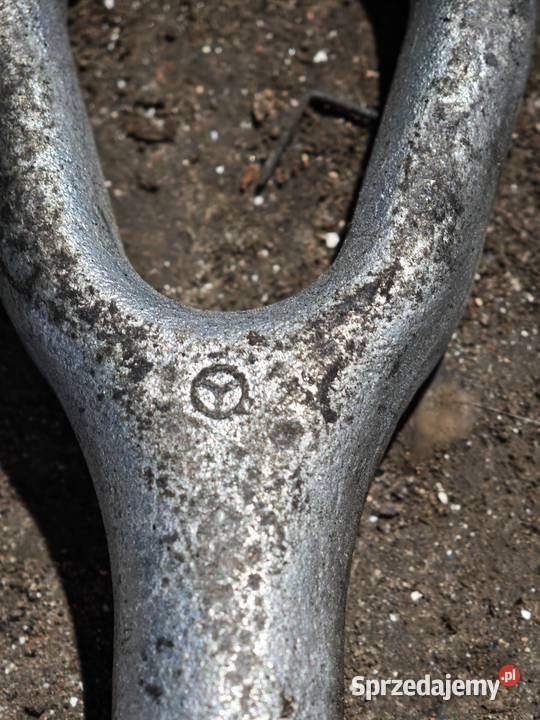 Ucho holownicze Mercedes osobowe sprzedam