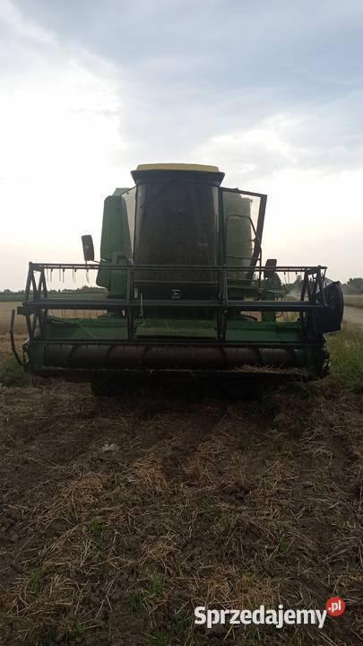 Kombajn zbożowy John Deere 1065 John Deere mazowieckie Siedlce