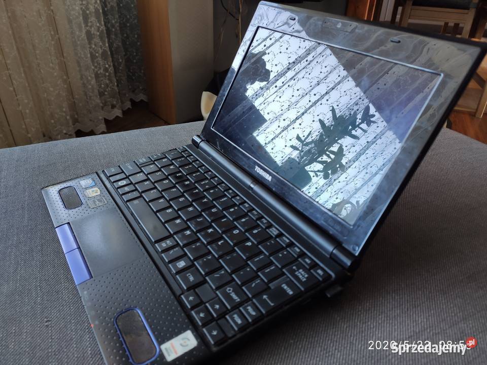 NETBOOK TOSHIBA NB52010R używany Bachowice