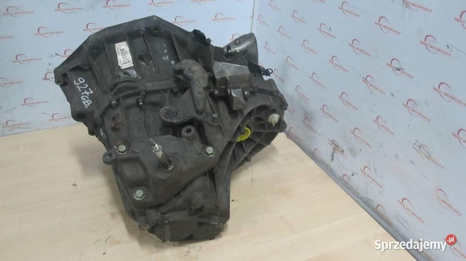 NISSAN JUKE 15 DCI K9K608 110 14r skrzynia osobowe Kielce