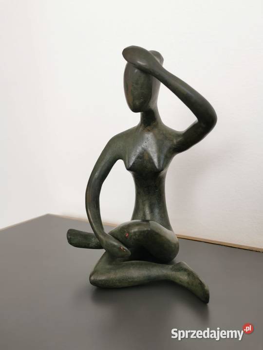 Figura z brązu kobieta Abstrakcyjna figurka z Rzeszów