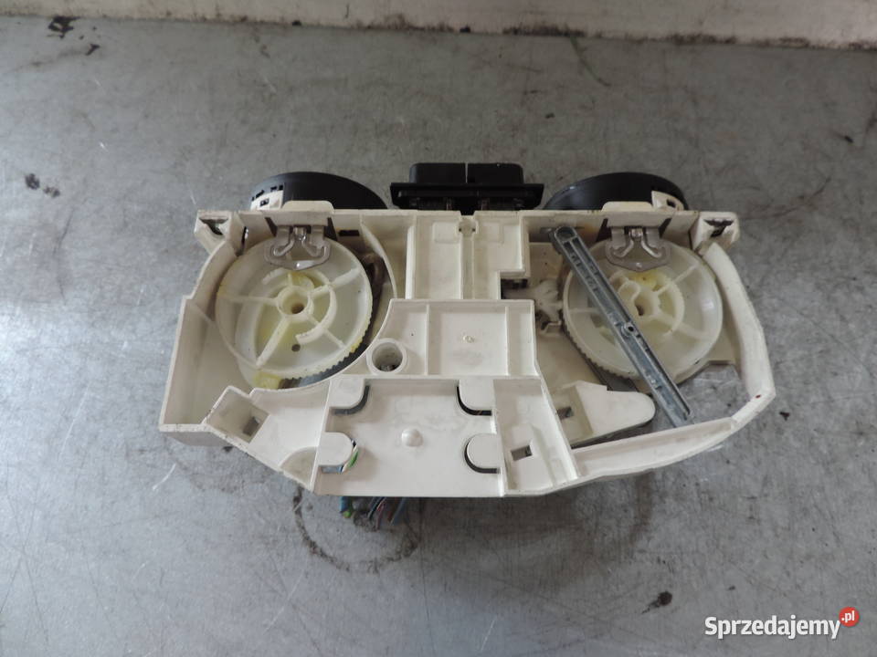 PANEL NAWIEWU KLIMATYZACJI SEAT LEON I