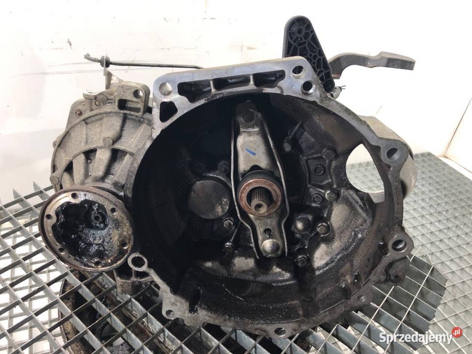 SKRZYNIA BIEGÓW VW GOLF V JCR 19 105 0709 Skrzyni biegów