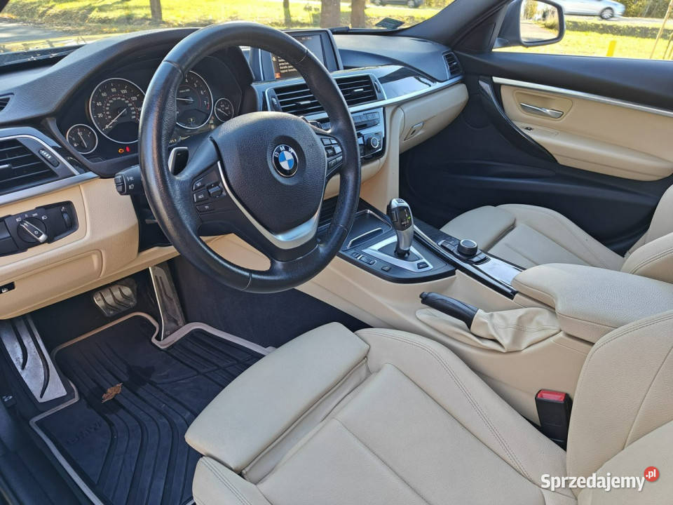 BMW 330 Plug in F30 2012