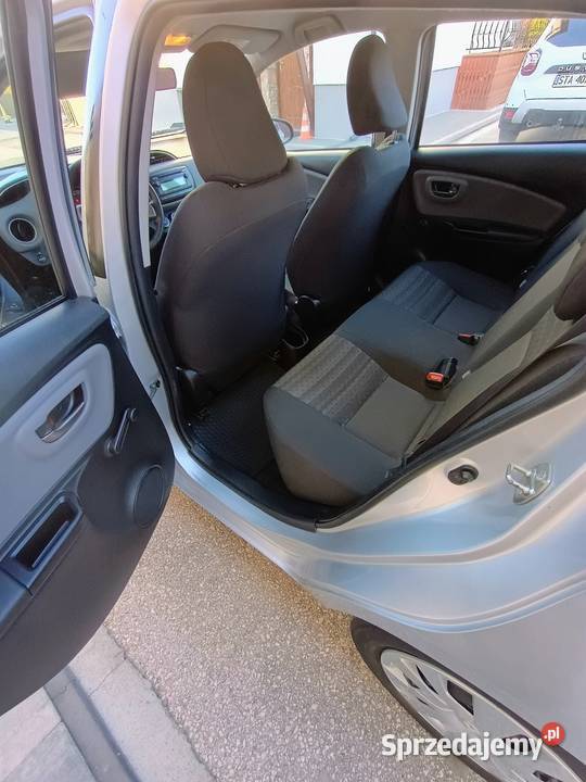 Toyota Yaris Stopnica