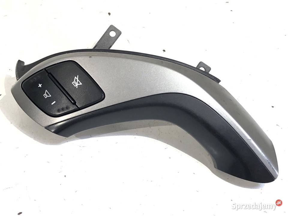 PRZEŁĄCZNIKI KIEROWNICY HYUNDAI i30 96700A6650 sprzedam