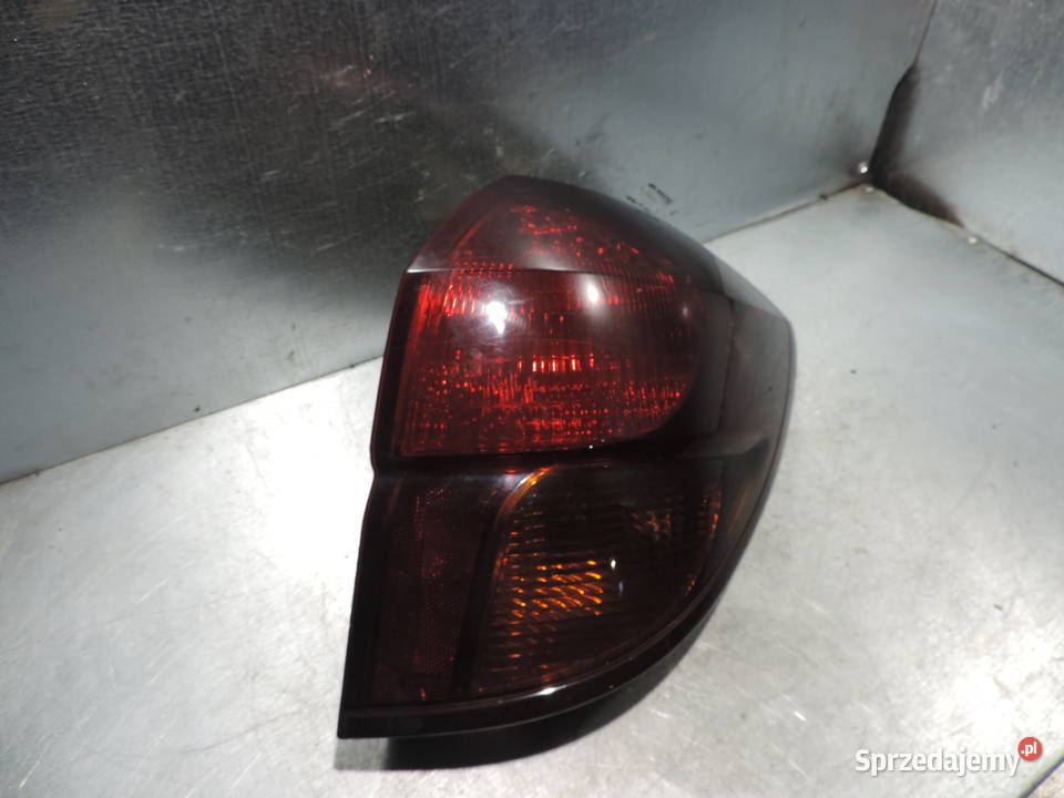 SUBARU LEGACY IV LAMPA PRAWY TYŁ KOMBI Rok produkcji 2004 Nowy Sącz