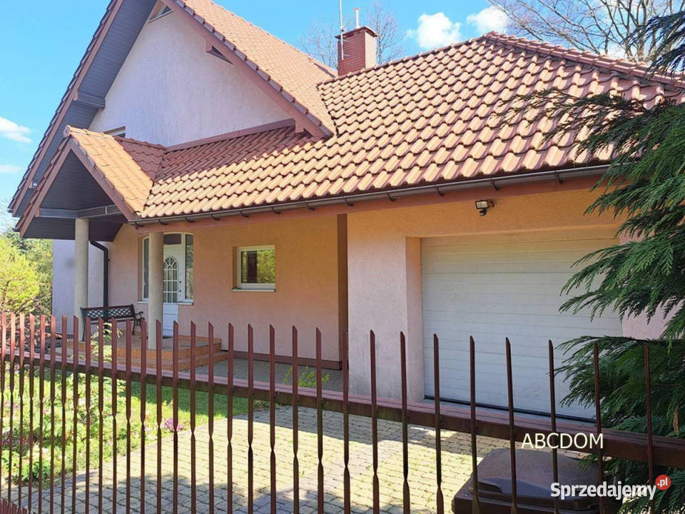 Dom wolnostojący ok Myślenic w otoczeniu lasów Droginia