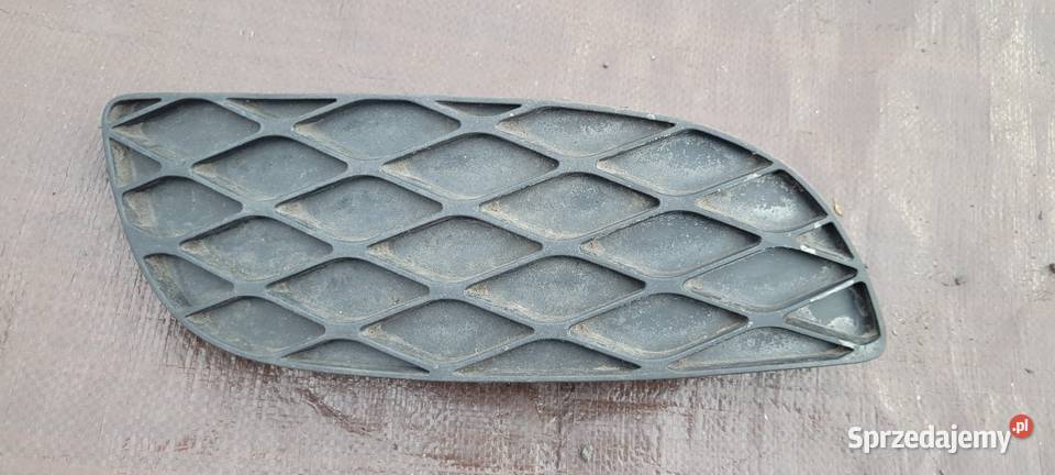 TOYOTA YARIS I LIFT KRATKA ZAŚLEPKA HALOGENU Ruda Śląska