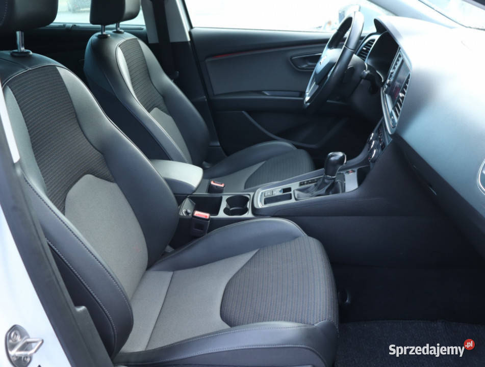 Seat Leon 15 TSI Piaseczno sprzedam