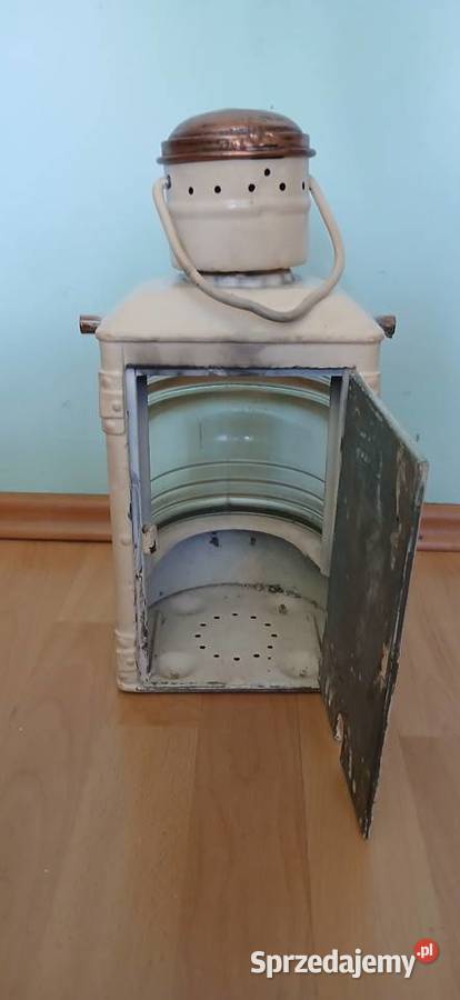 Stara morska lampa na nafte Kraków