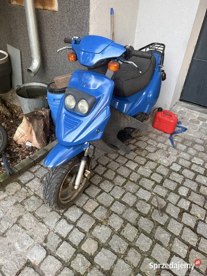 Sprzedam skuter pięćdziesiątkę uszkodzony Police