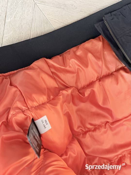 Kurtka balenciaga nasa