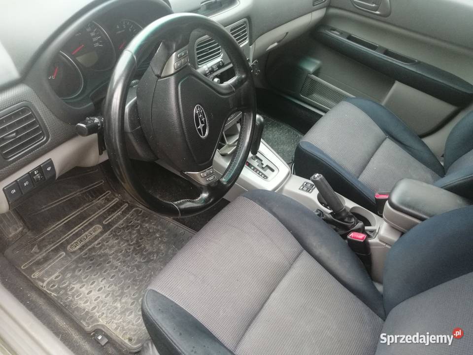 Subaru Forester 20 benzyna 44