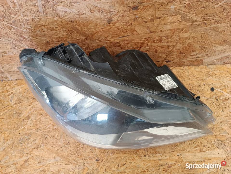 LAMPA PRAWY PRZÓD EU REFLEKTOR A2048209659 Nowy Tomyśl