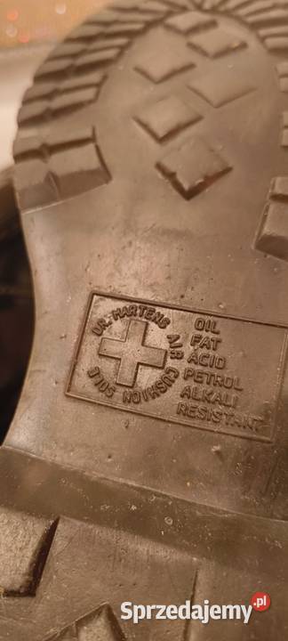 Doc martens z futerkiem 38 czarne Chelsea boots Dr. Martens