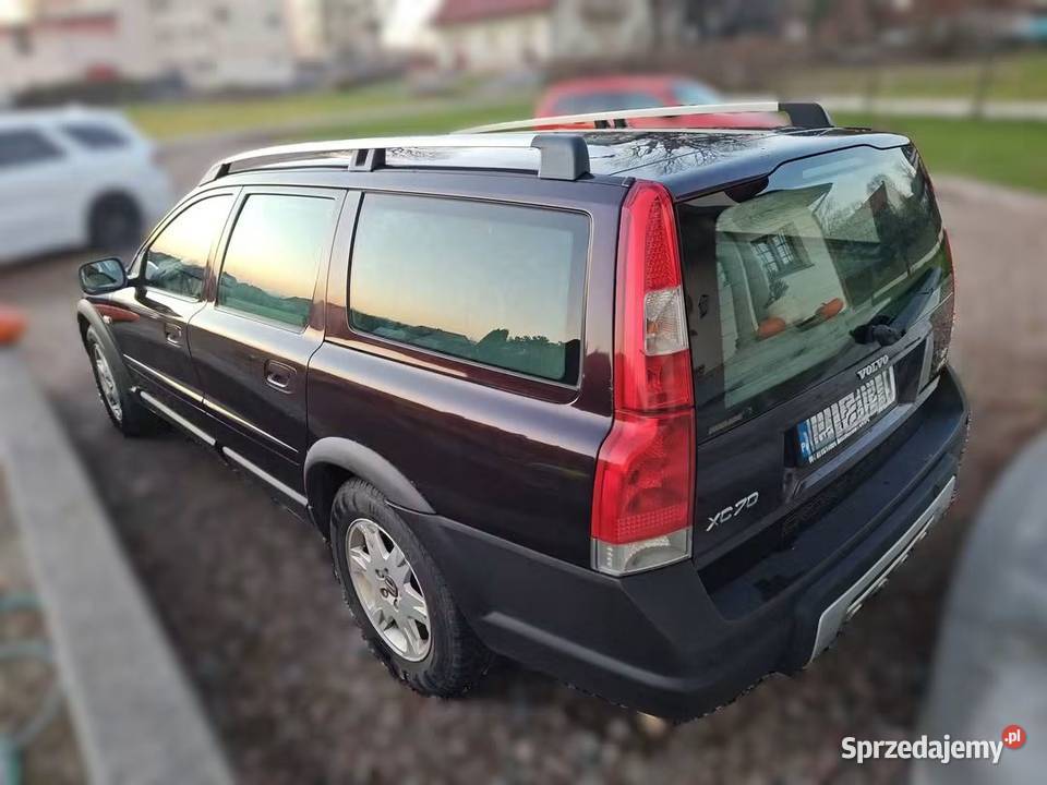 Volvo XC70 D5 AWD kupiony w polskim salonie Gdów