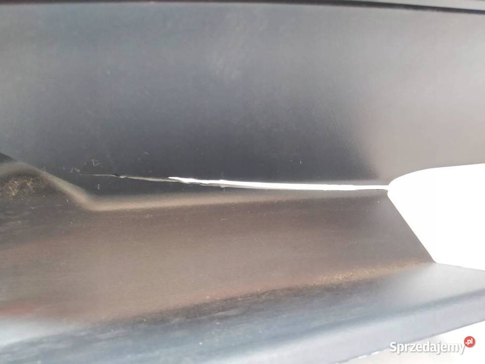 LAMPA TYŁ LEWA EU USZKODZONA KOMBI 32228898 Rok produkcji 2019