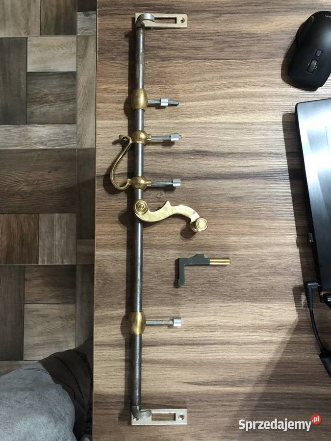 Zawrotnica Bagnetsztanga zabytkowe zamknięcia Paterek