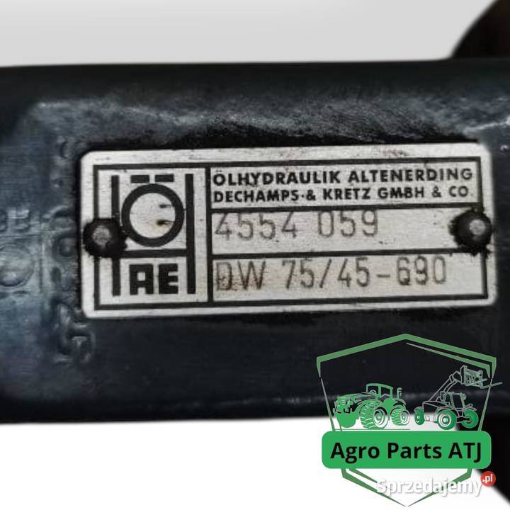 Siłownik główny ramienia Holland W60 Ciechanowiec