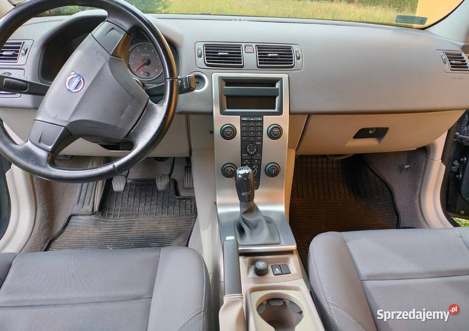 Volvo S40 nieuszkodzony