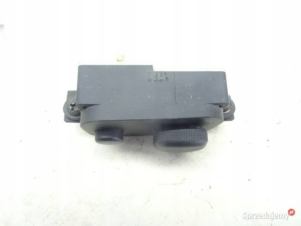 4D0907703B AUDI A8 D2 WLACZNIK REGULACJI Przemęt sprzedam
