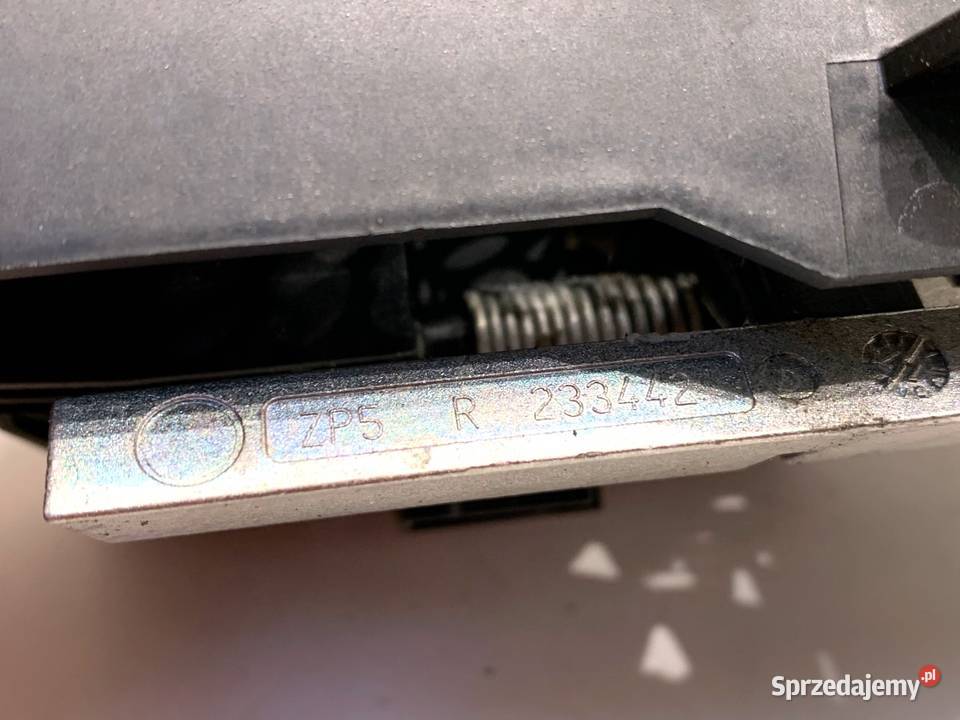 KLAMKA ZEWNĘTRZNA PRAWY PRZÓD RENAULT CAPTUR I Klamki