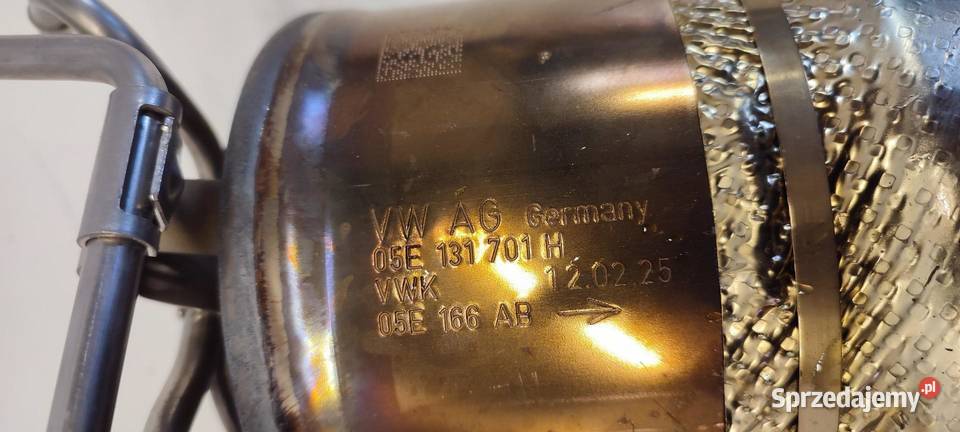VW TAYRON KATALIZATOR 15 05E131701H 05E131723F osobowe Katalizatory