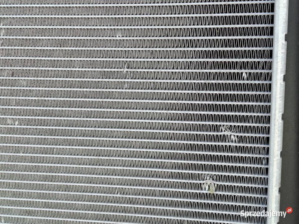 BMW E30 TOURING 318i CHŁODNICA CIECZY WODY FHE Części samochodowe Bieleń