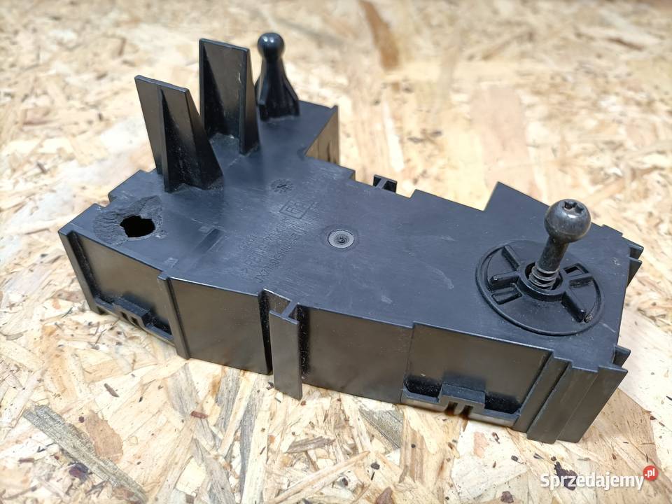 FORD FOCUS 18 UCHWYT MOCOWANIE CZUJNIKA RADARU wielkopolskie Pleszew