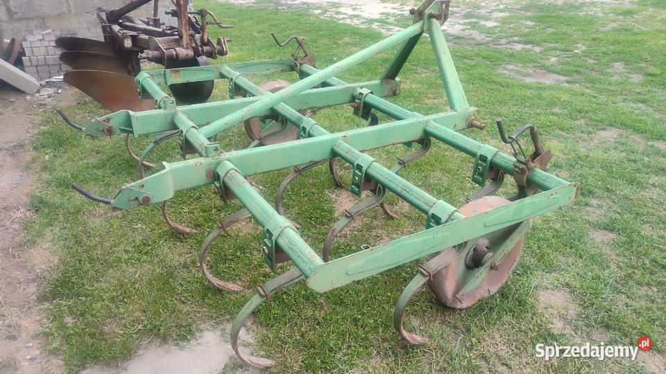 Maszyny rolnicze Pług 3 skibowy UG Kultywator UG Pługi Białobrzegi