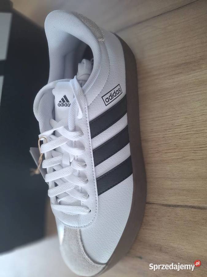 Adidas cort Sulbiny