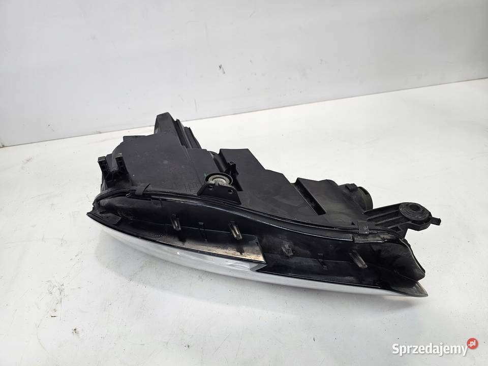 REFLEKTOR LEWY PRZÓD XENON LED AUDI A4 B9 Przystajń sprzedam