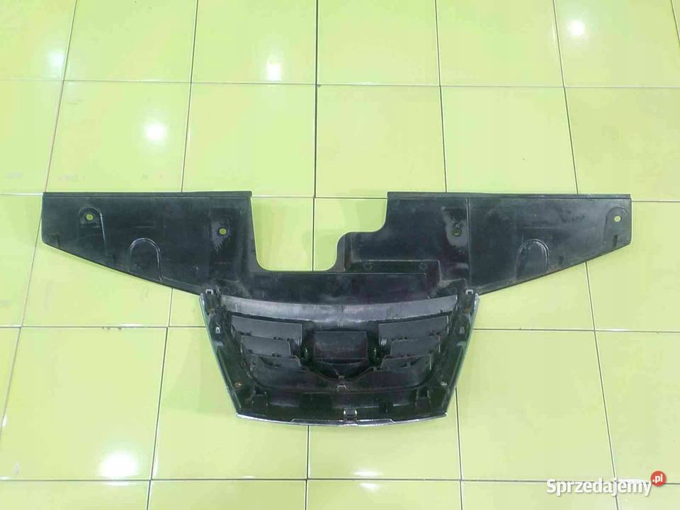 NISSAN JUKE F15 I 16 B AUT 12r 5D atrapa grill osobowe Części samochodowe