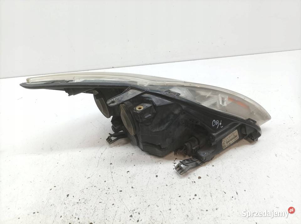 LAMPA PRZÓD LEWA LIFT 8M5113W030AD Ford Focus