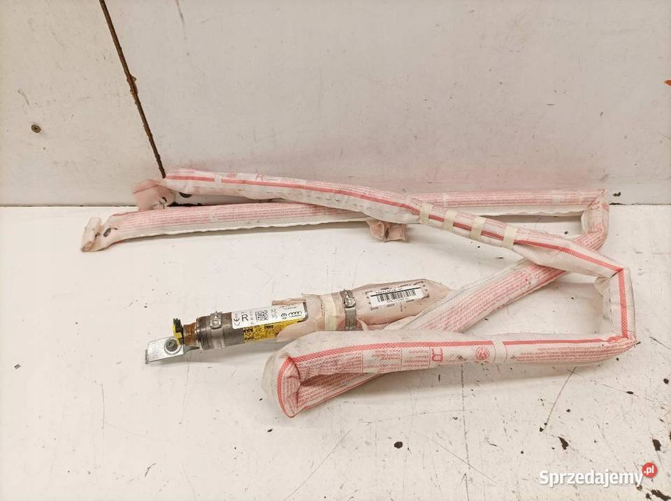 KURTYNA PRAWA PASAŻERA KOMBI 3G0880742D