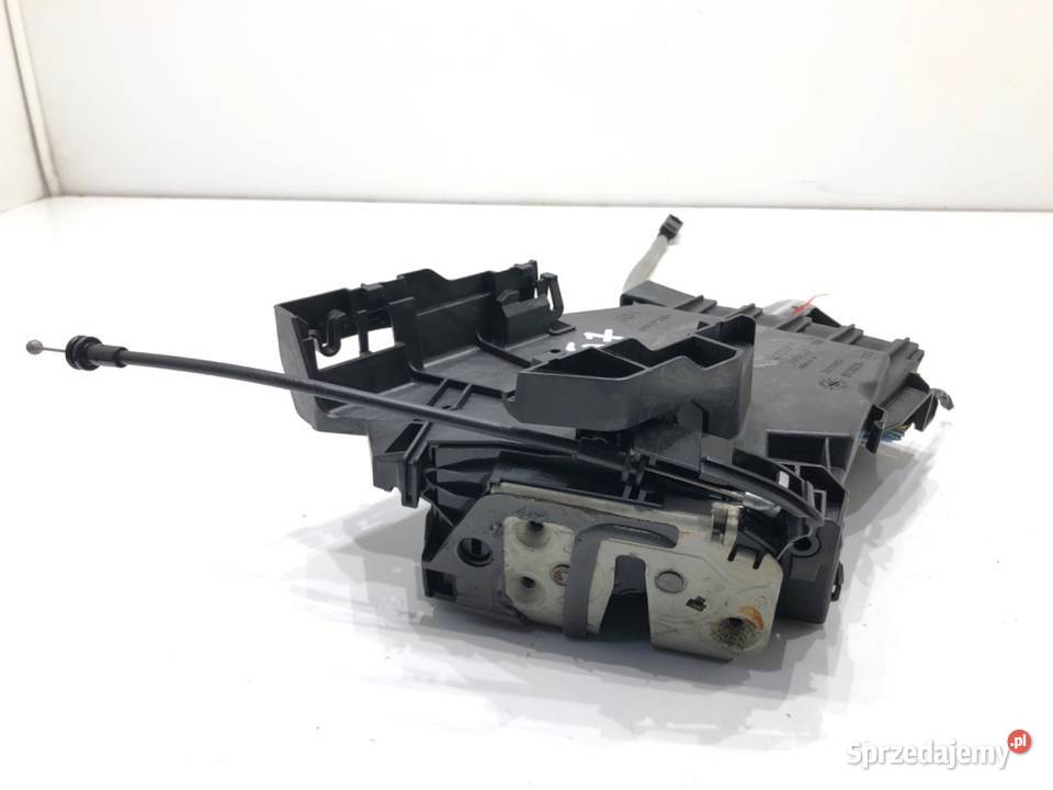 ZAMEK DRZWI PRAWY TYŁ VOLVO V60 I Kombi 31301747