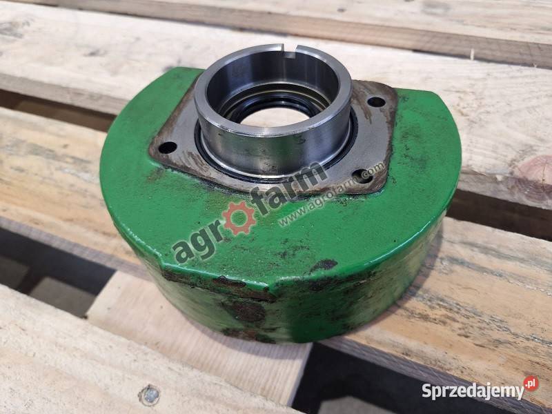 Obudowa łożyska John Deere 6155M Byków