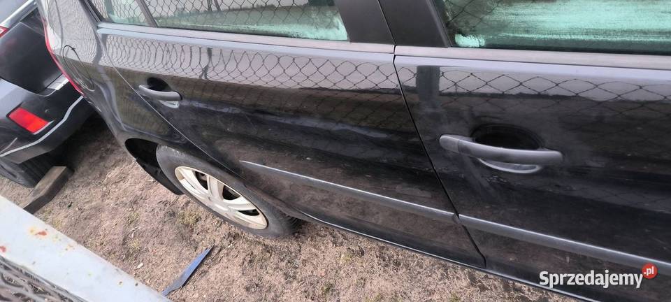 DRZWI PRAWE TYŁ VOLKSWAGEN GOLF V L041 kujawsko-pomorskie sprzedam