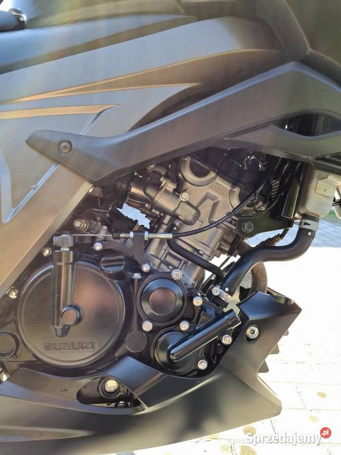 Suzuki GSXS125 ASO BEZWYPADKOWY 100 kupiony w Polsce