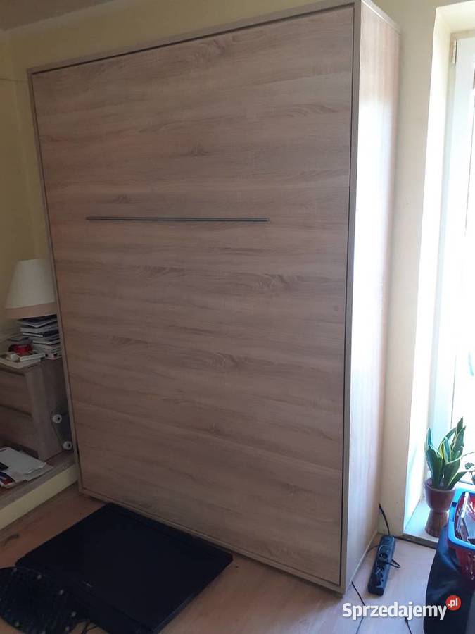 Łożko w szafie super rozwiazanie do młej Łóżka, wersalki i sofy Kołacin